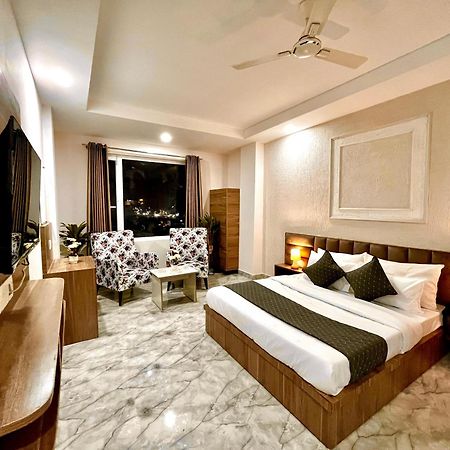 Hotel The Meridian - A Four Star Luxury Hotel, Haridvár Kültér fotó