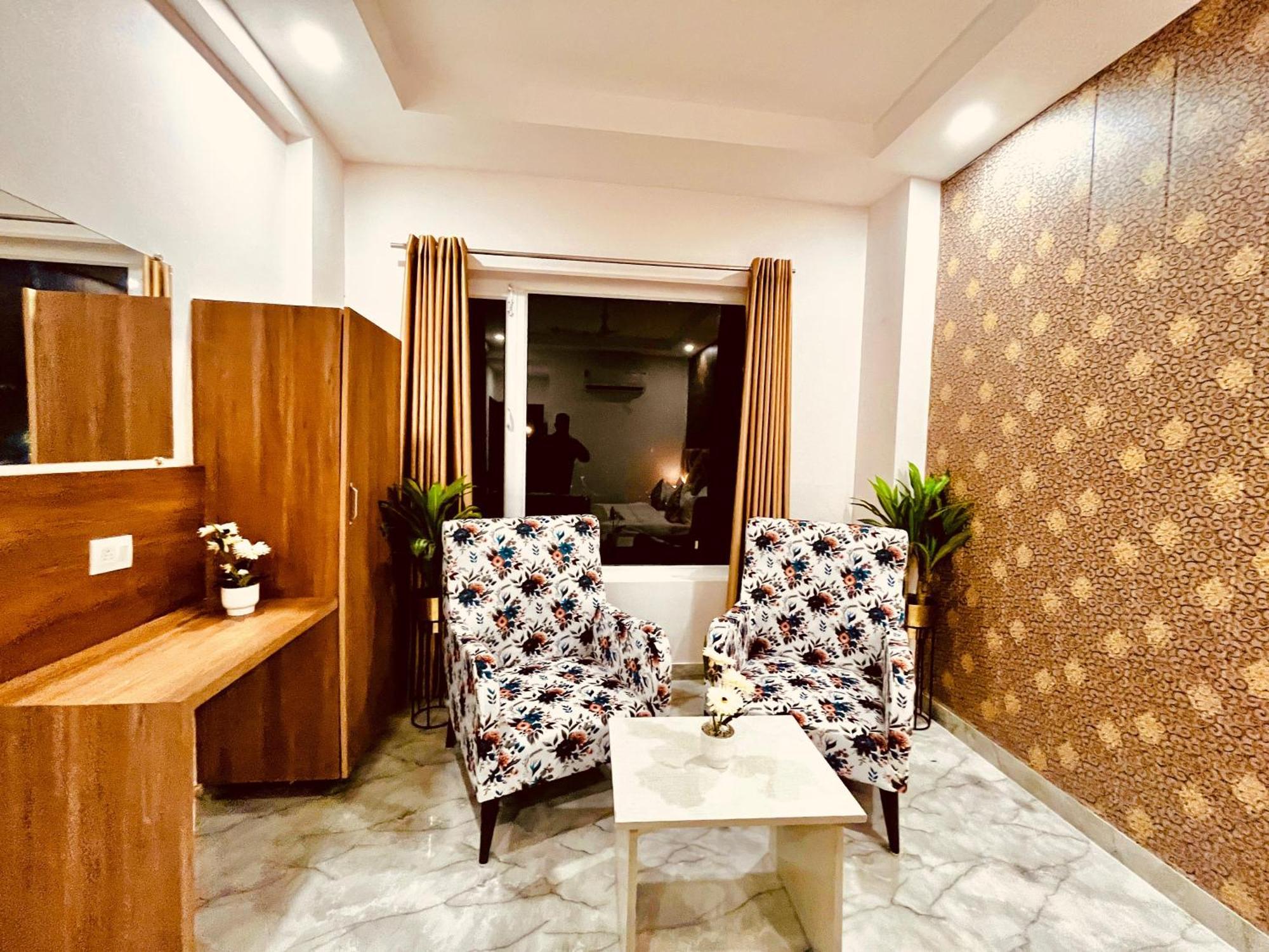 Hotel The Meridian - A Four Star Luxury Hotel, Haridvár Kültér fotó
